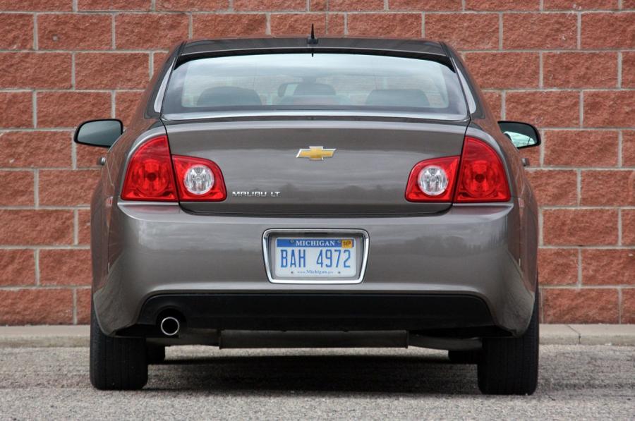  Chevrolet Malibu 2010 года  (фото 5 из 38)